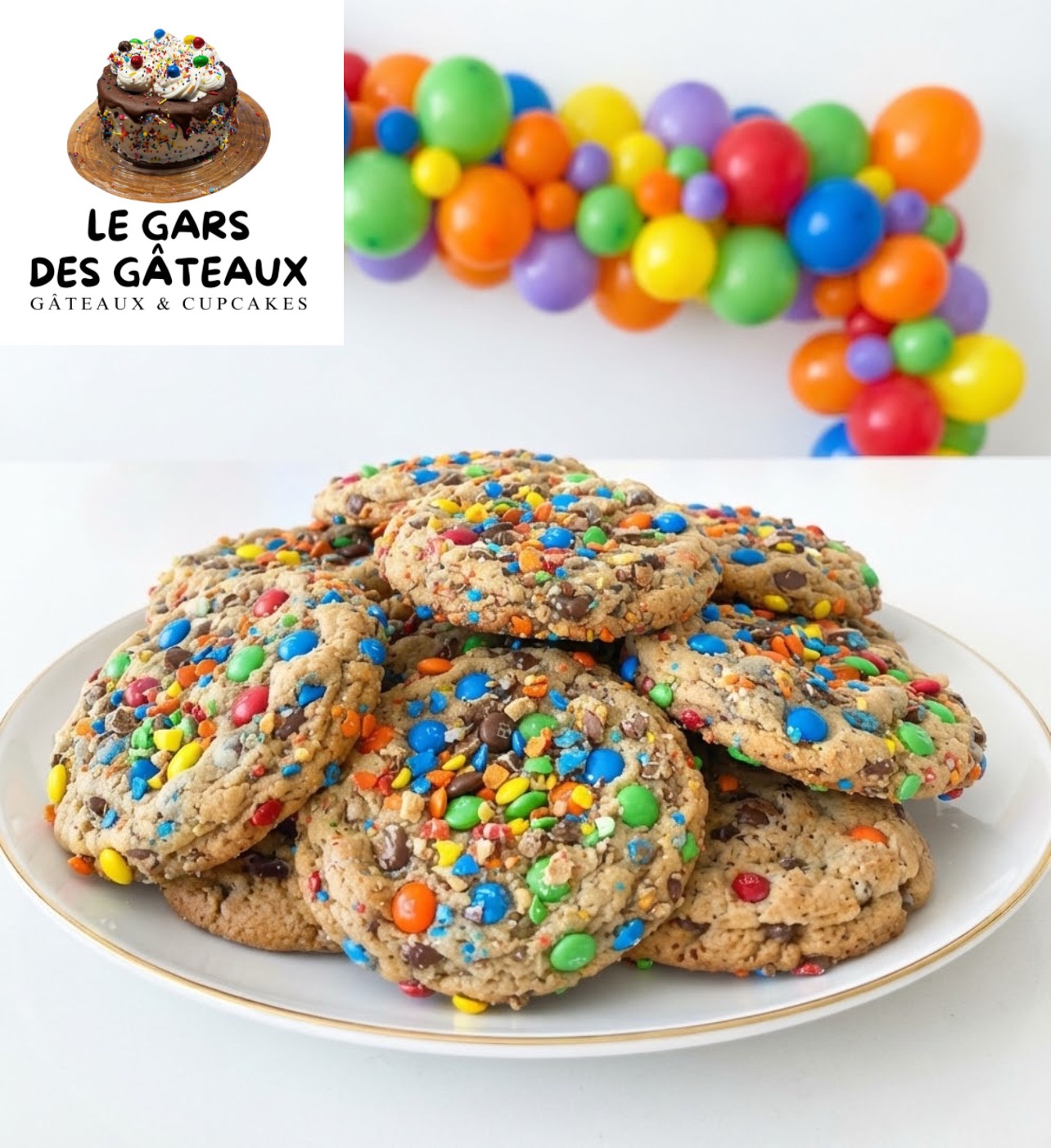 Assiette de biscuits M&M aux bonbons colorés